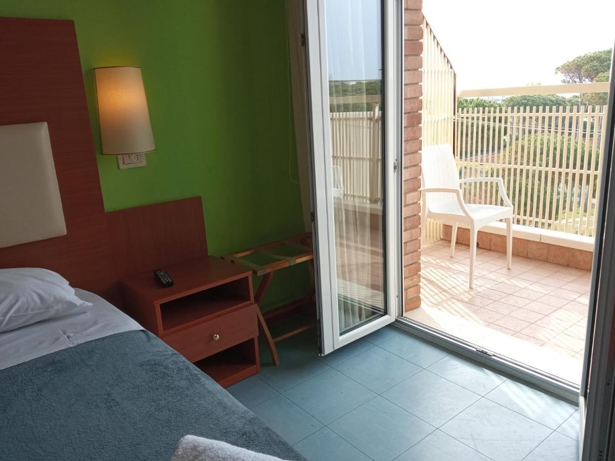 מילאנו מריטימה Hotel Helios Beach מראה חיצוני תמונה