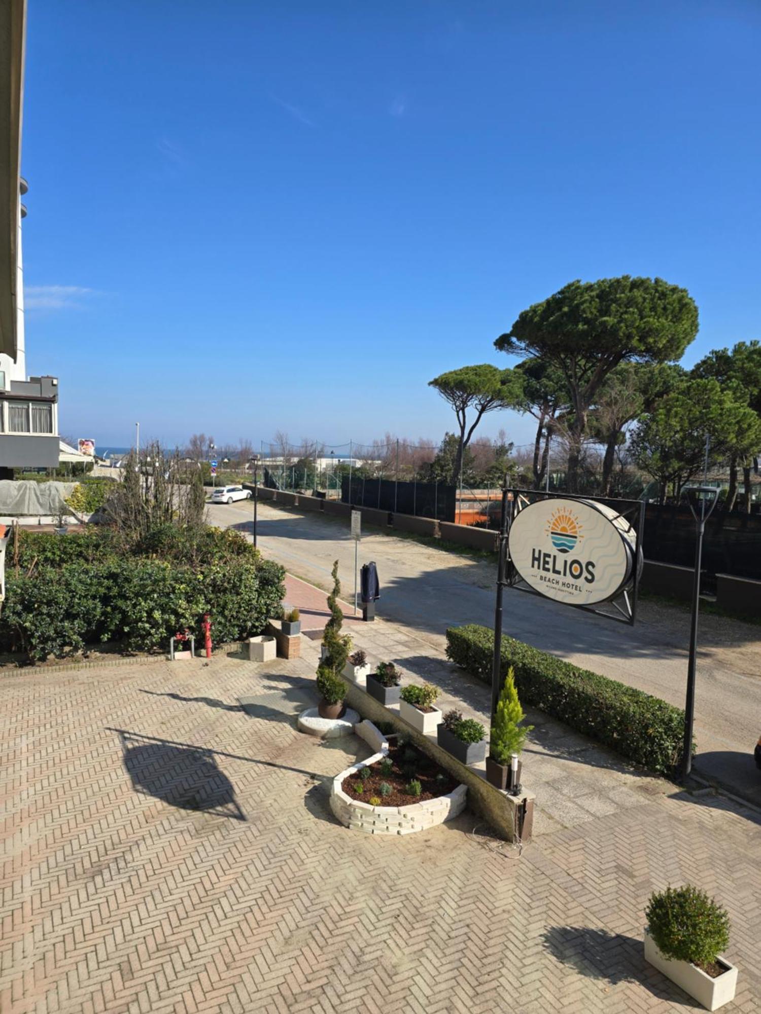 מילאנו מריטימה Hotel Helios Beach מראה חיצוני תמונה