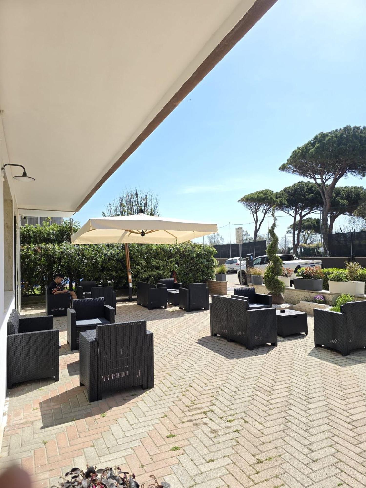 מילאנו מריטימה Hotel Helios Beach מראה חיצוני תמונה