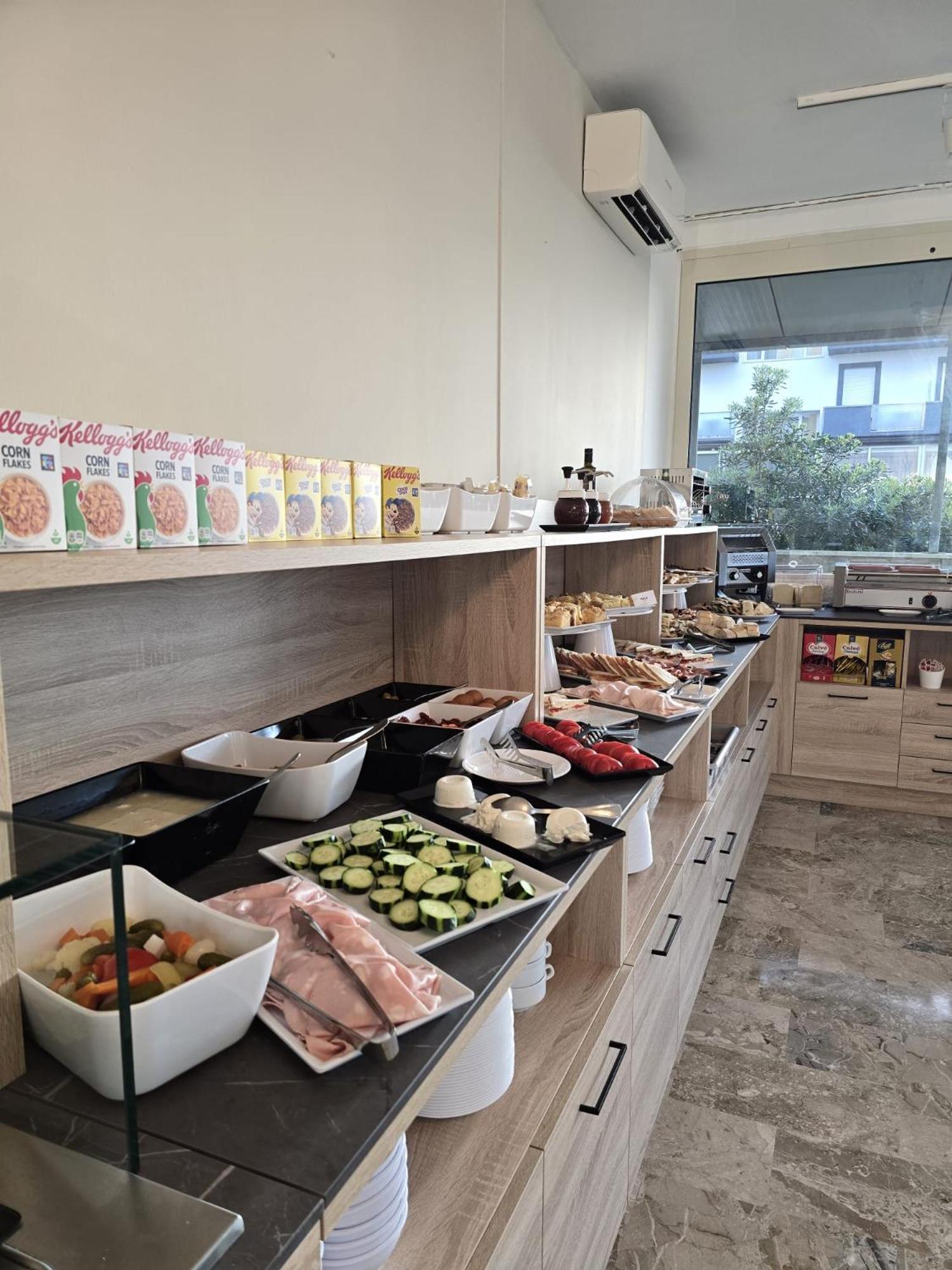 מילאנו מריטימה Hotel Helios Beach מראה חיצוני תמונה