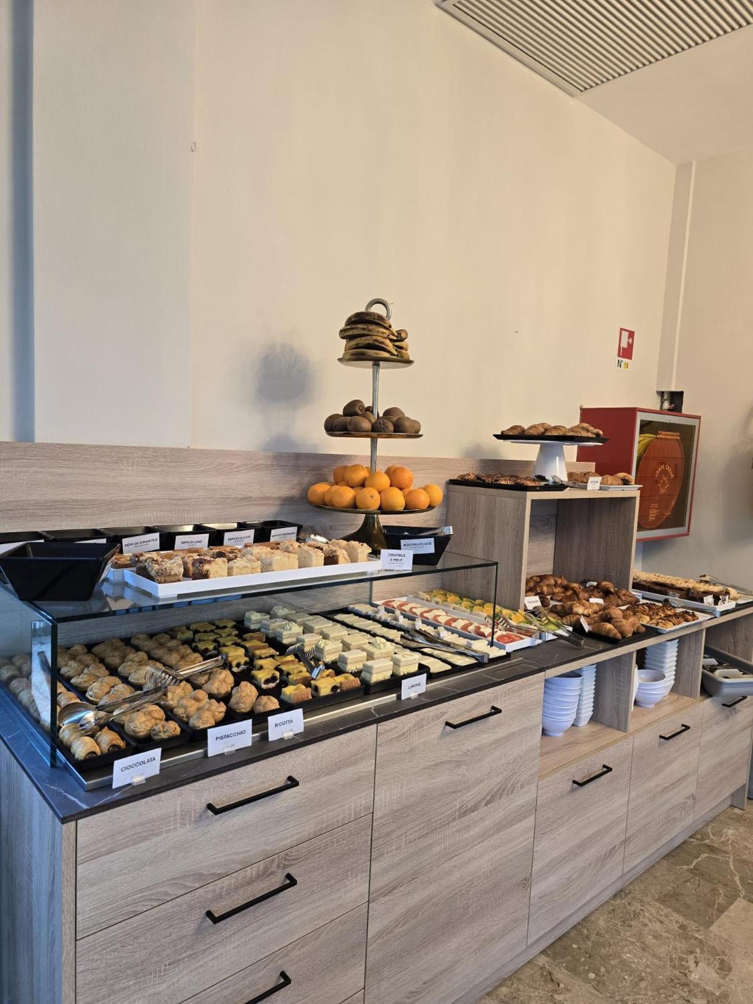 מילאנו מריטימה Hotel Helios Beach מראה חיצוני תמונה