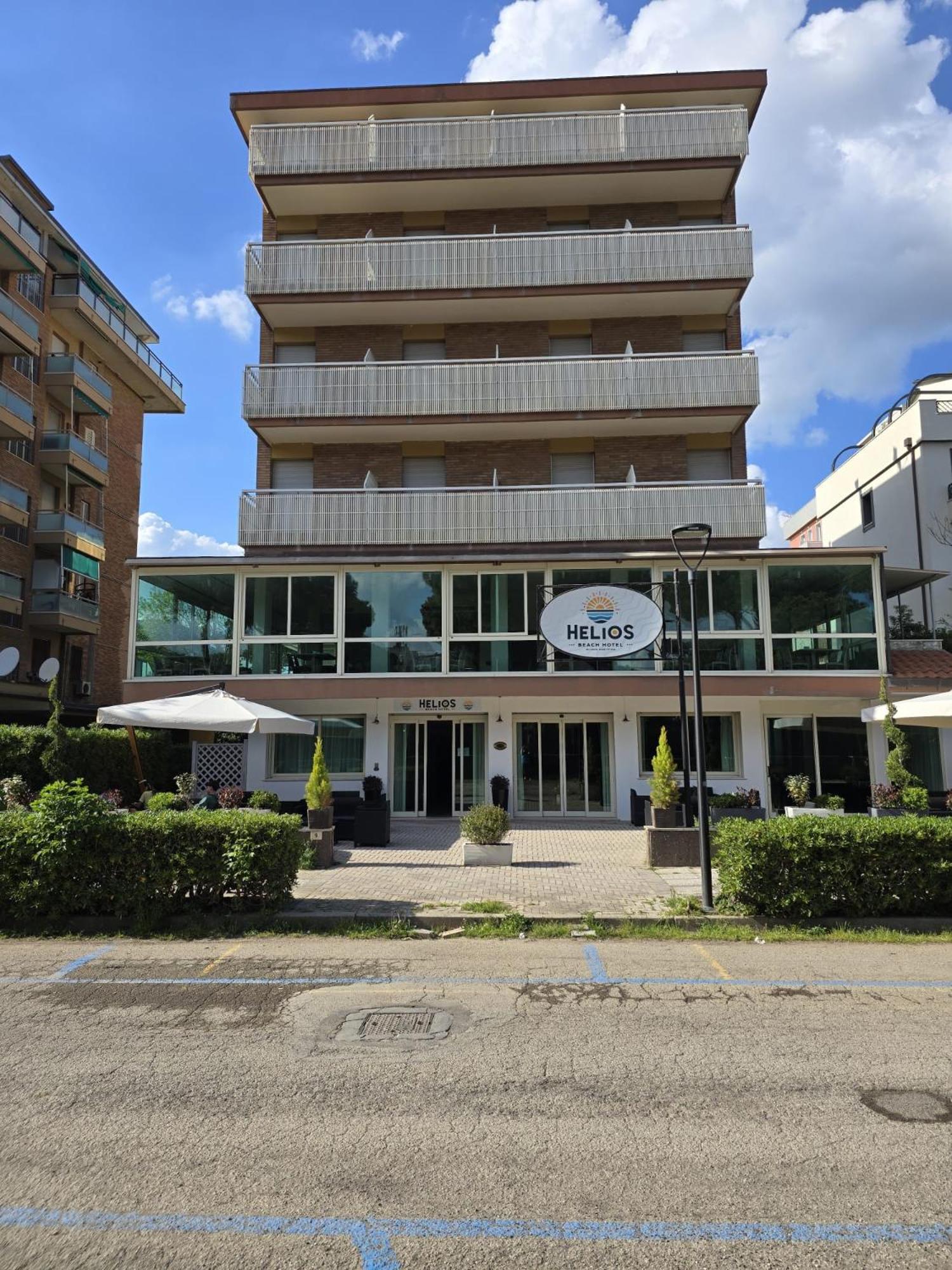 מילאנו מריטימה Hotel Helios Beach מראה חיצוני תמונה