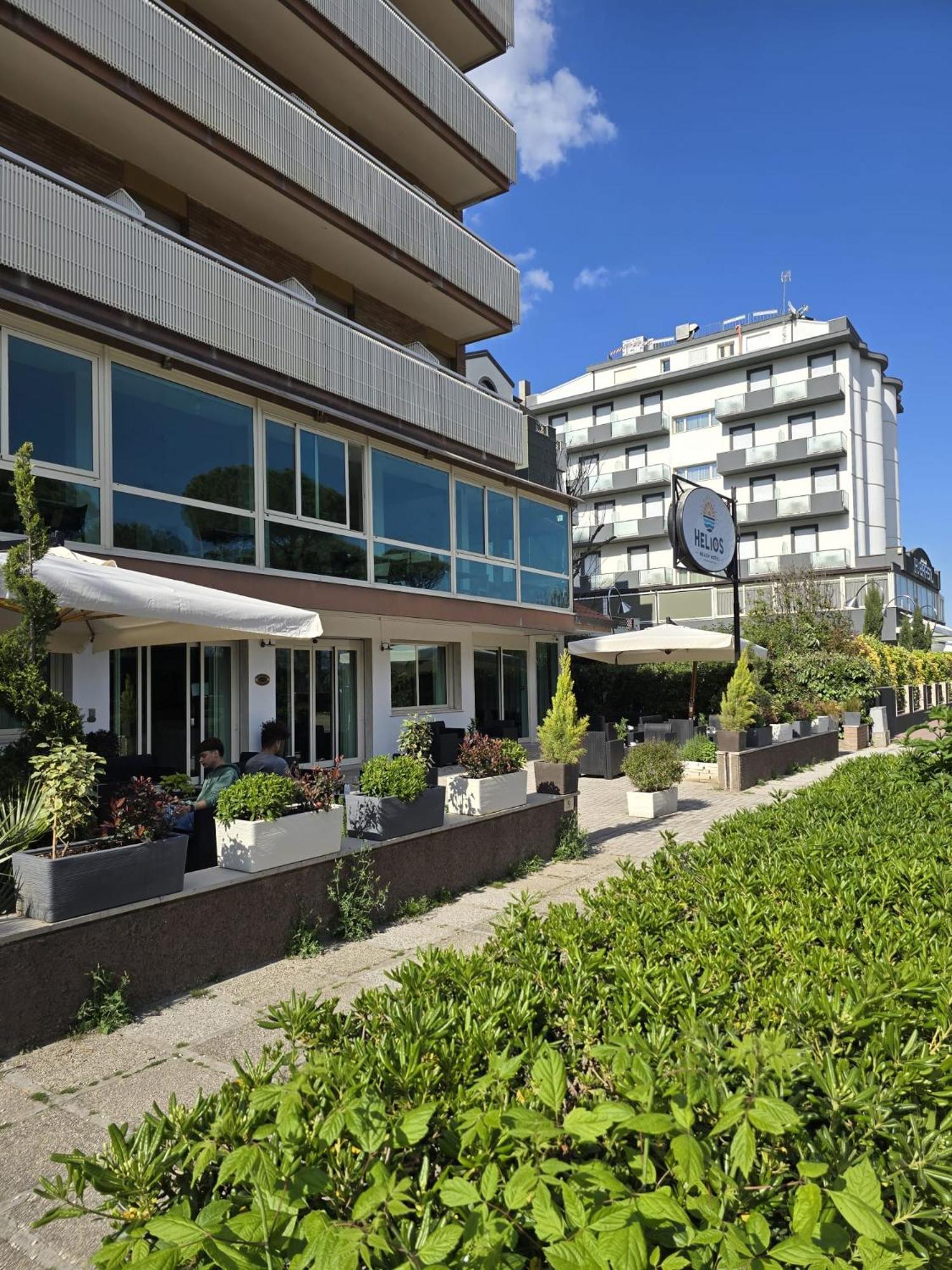 מילאנו מריטימה Hotel Helios Beach מראה חיצוני תמונה