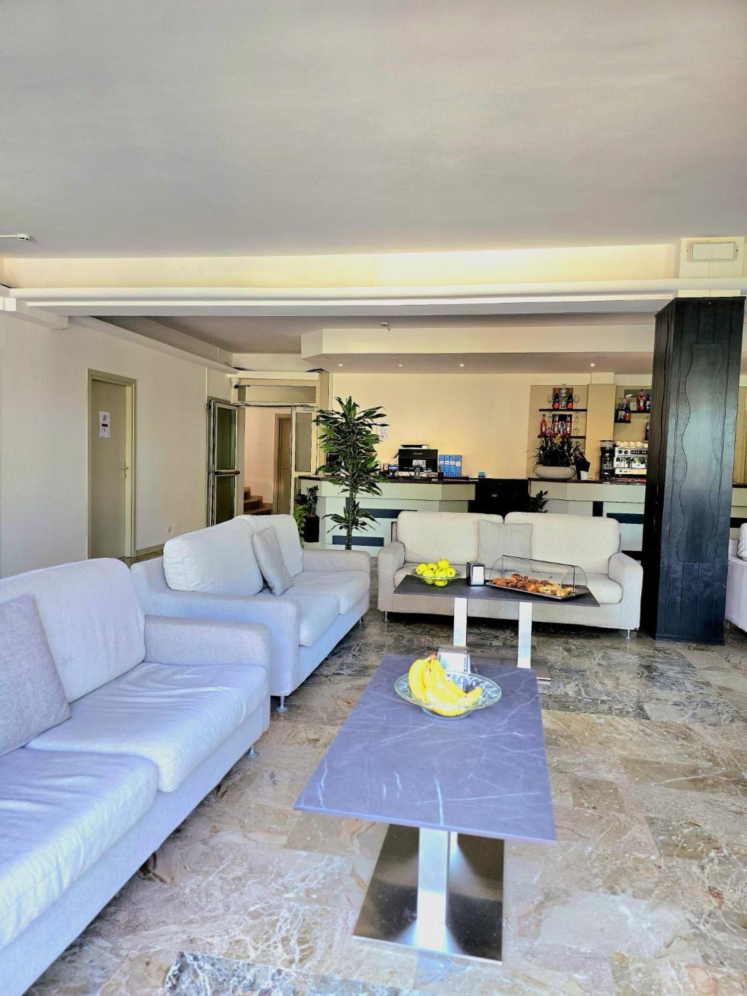 מילאנו מריטימה Hotel Helios Beach מראה חיצוני תמונה